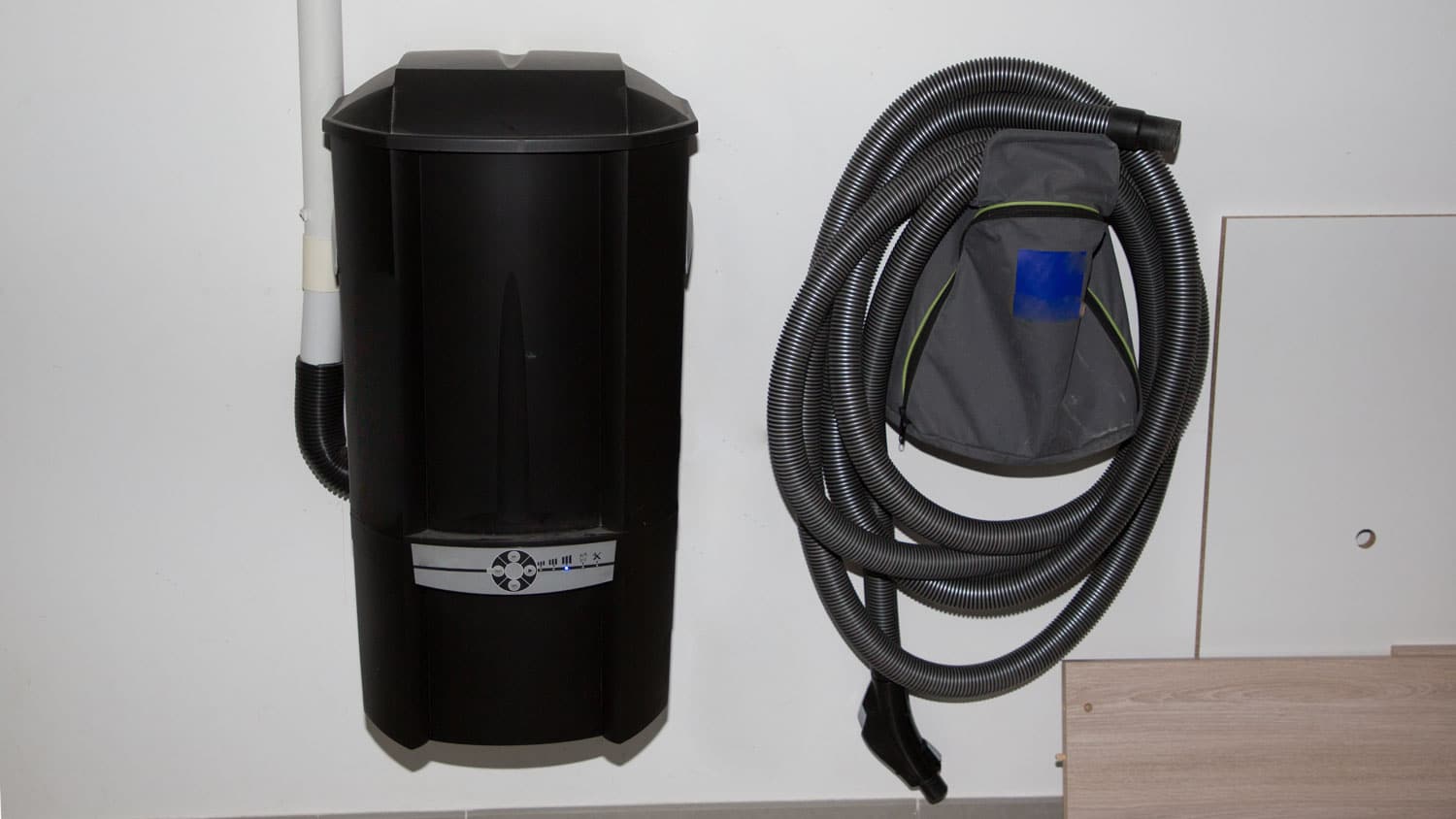 A home central vac system - What is a central vacuum? | Reed's Built-Ins